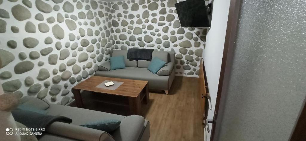 Privat L&L Apartment โนวาเลสนา ภายนอก รูปภาพ